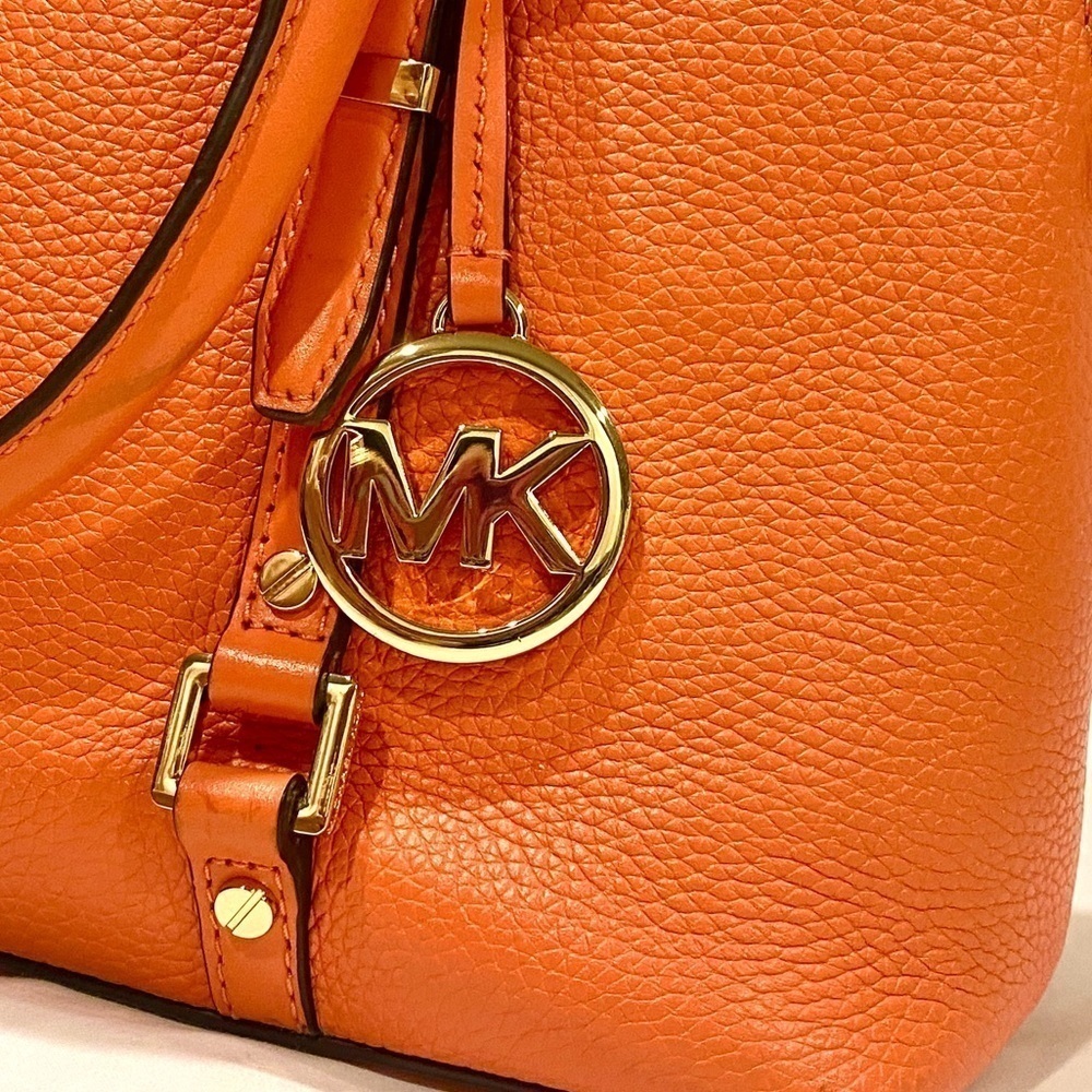 LIKE NEW — Michael Kors Bedford Legacy Satchel in Melon - Picture 5 of 11